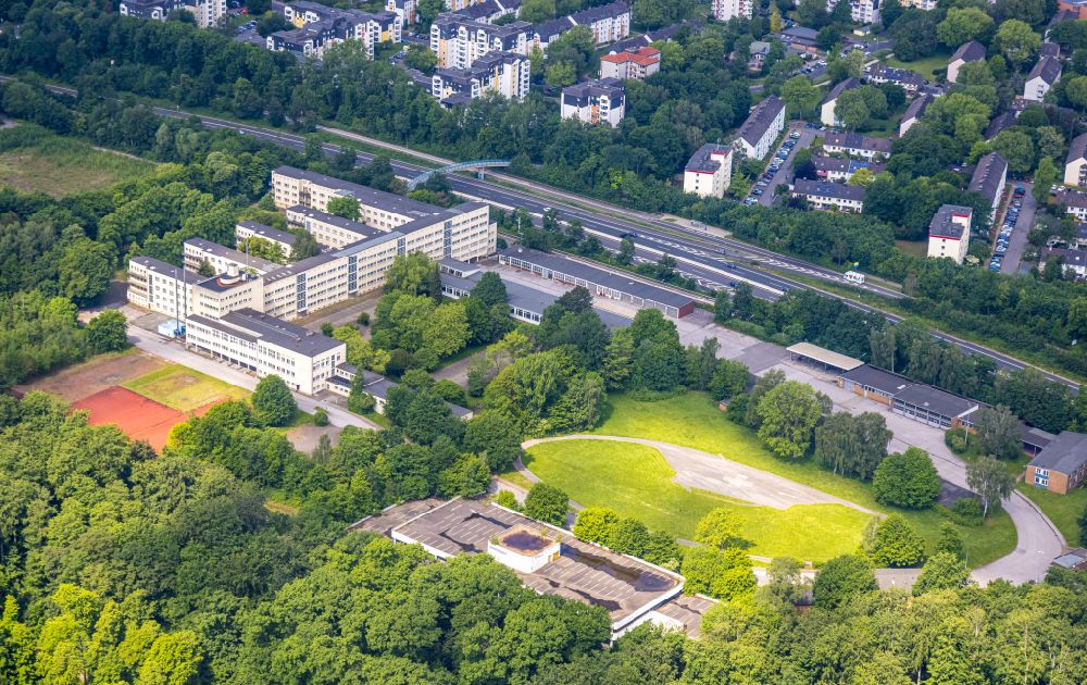 Luftbild Essen - Ehemaliger Gebäudekomplex der Polizei im Ortsteil Bredeney in Essen im Bundesland Nordrhein-Westfalen, Deutschland