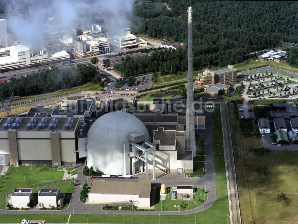 Lingen aus der Vogelperspektive: ehemaliges Kernkaftwerk KKW und Erdgaskraftwerk Emsland in Lingen an der Ems in Niedersachsen