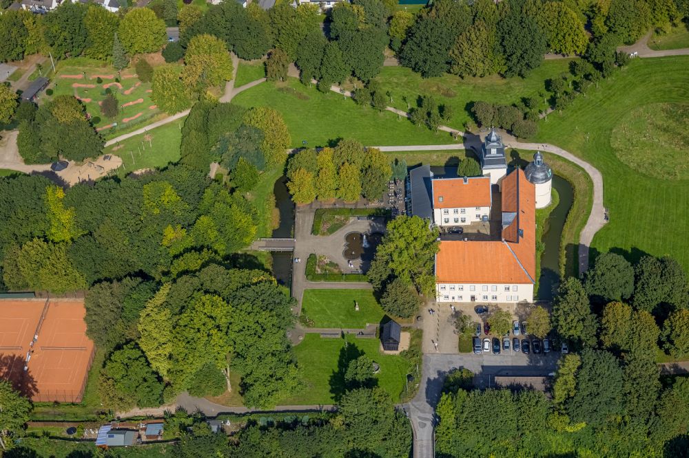 Schwelm aus der Vogelperspektive: Ehemaliges Rittergut Haus Martfeld bei Schwelm im Bundesland Nordrhein-Westfalen