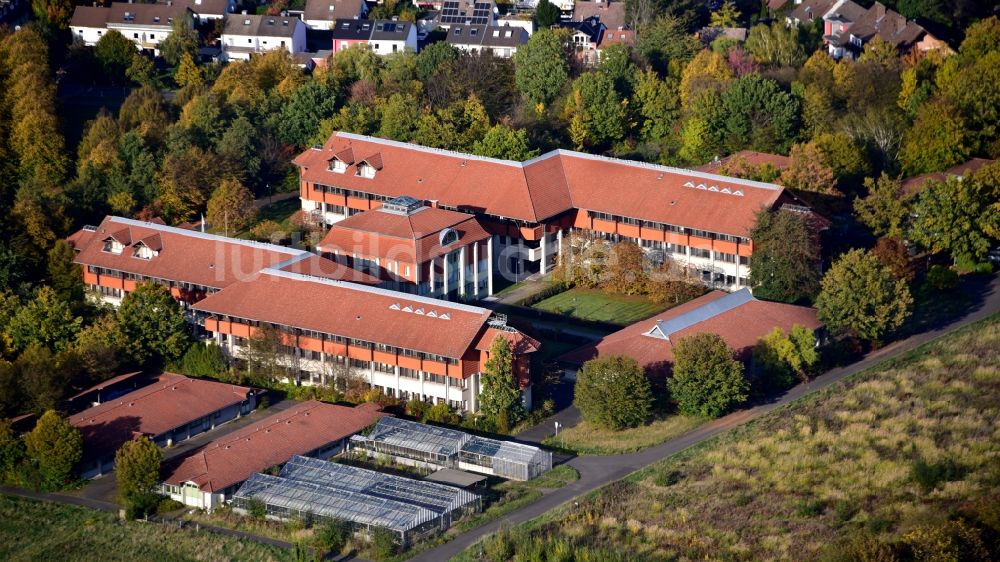 Bonn von oben - Ehemaliges Verwaltungsgebäude der Landwirtschaftskammer NRW in Bonn im Bundesland Nordrhein-Westfalen, Deutschland