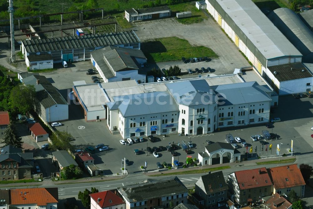 Roßla aus der Vogelperspektive: Einkaufs- Zentrum ALDI in Roßla im Bundesland Sachsen-Anhalt, Deutschland