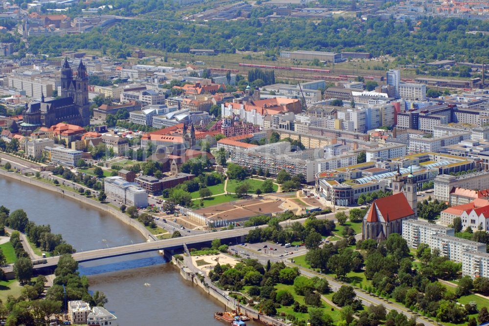 Luftaufnahme Magdeburg - Einkaufs- Zentrum Allee-Center Magdeburg im Ortsteil Zentrum in Magdeburg im Bundesland Sachsen-Anhalt, Deutschland