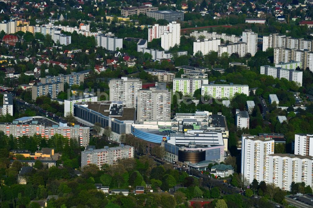 Luftbild Berlin - Einkaufs- Zentrum Gropius Passagen im Ortsteil Buckow in Berlin, Deutschland