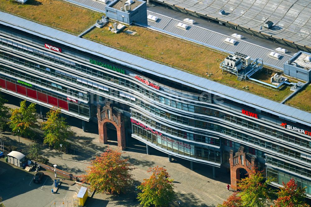 Luftbild Berlin - Einkaufs- Zentrum Hallen am Borsigturm im Ortsteil Tegel in Berlin, Deutschland