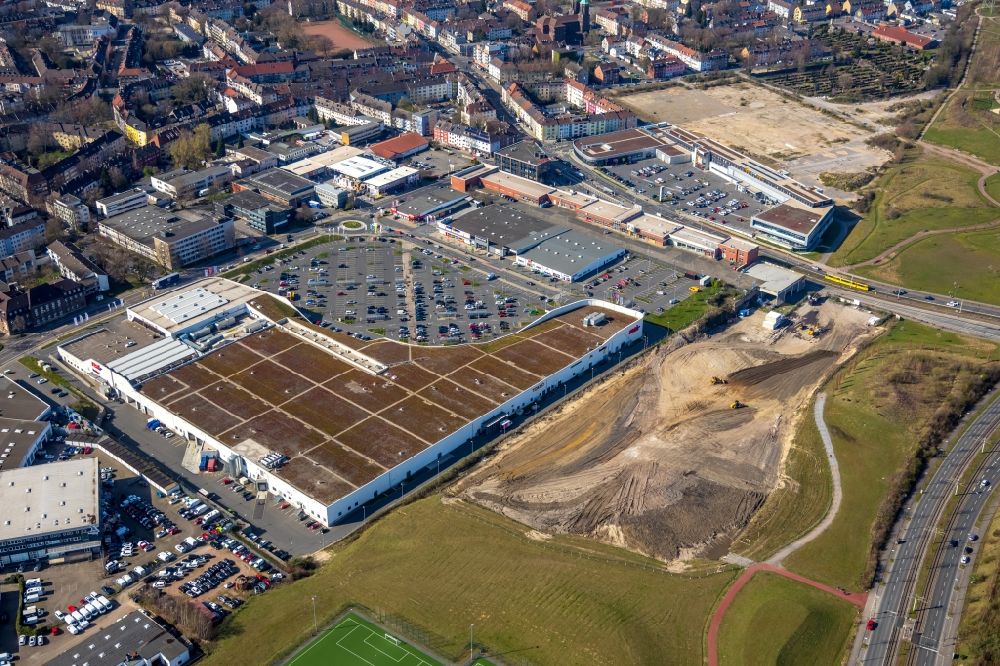 Luftaufnahme Essen - Einkaufs- Zentrum Kronenberg Center in Essen im Bundesland Nordrhein-Westfalen, Deutschland
