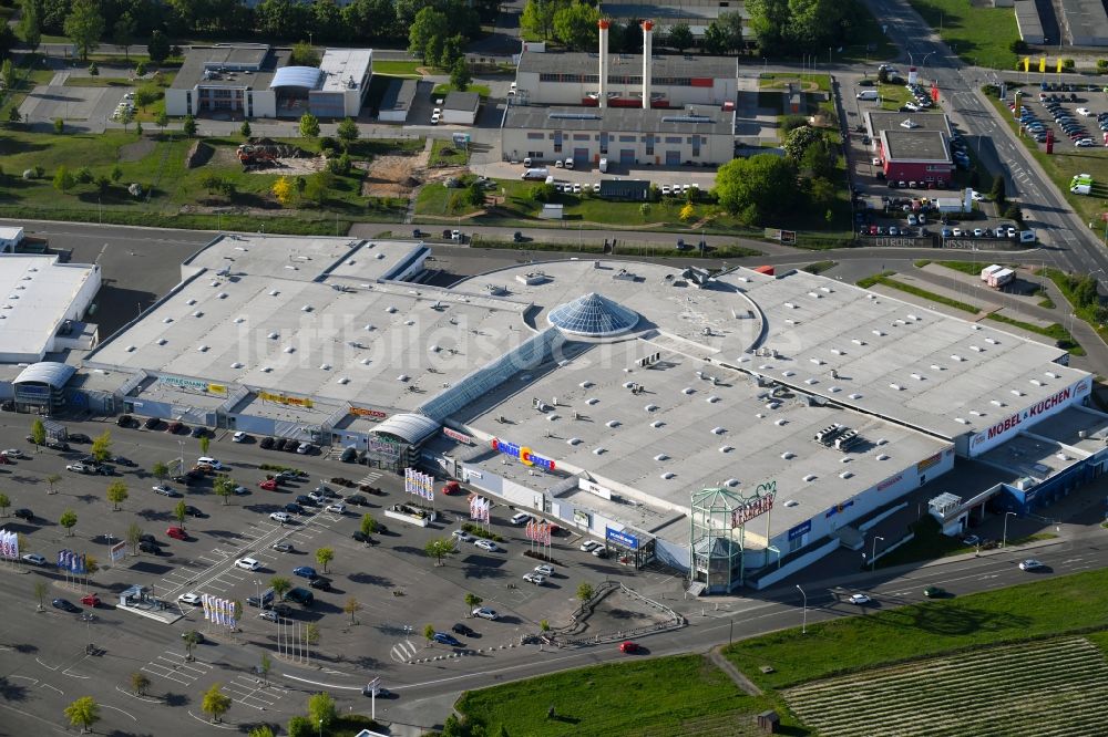 Luftaufnahme Riesa - Einkaufs- Zentrum RIESAPARK in Riesa im Bundesland Sachsen, Deutschland