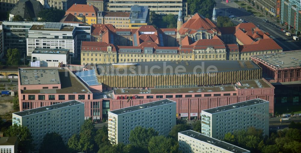 Luftbild Berlin - Einkaufszentrum Alexa am Alexanderplatz im Berliner Stadtteil Mitte