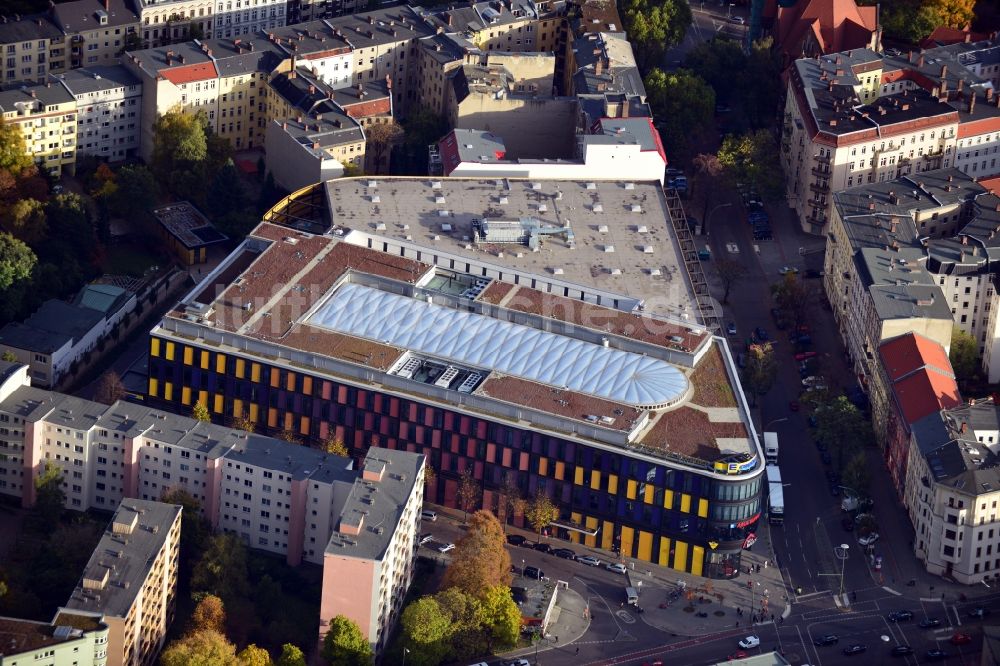 Luftbild Berlin - Einkaufszentrum Moa Bogen und Hotel Moa an der Stephanstraße im Ortsteil Moabit in Berlin - Mitte