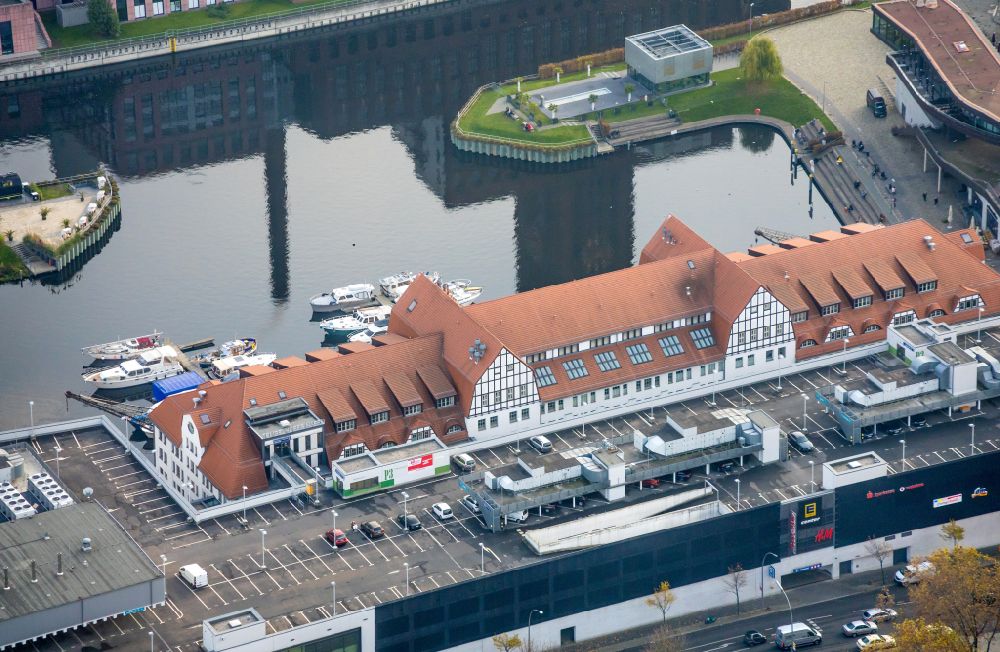 Luftbild Berlin - Einkaufszentrum Tempelhofer Hafen am Tempelhofer Damm in Berlin