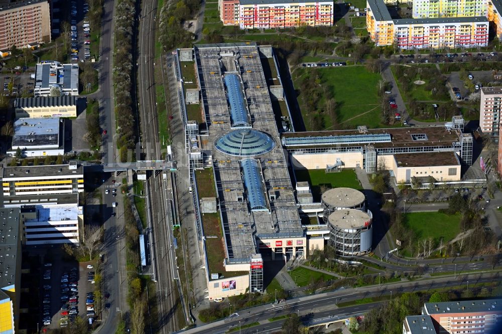 Luftaufnahme Leipzig - Einkaufzentrum Allee-Center im Ortsteil Grünau in Leipzig im Bundesland Sachsen, Deutschland