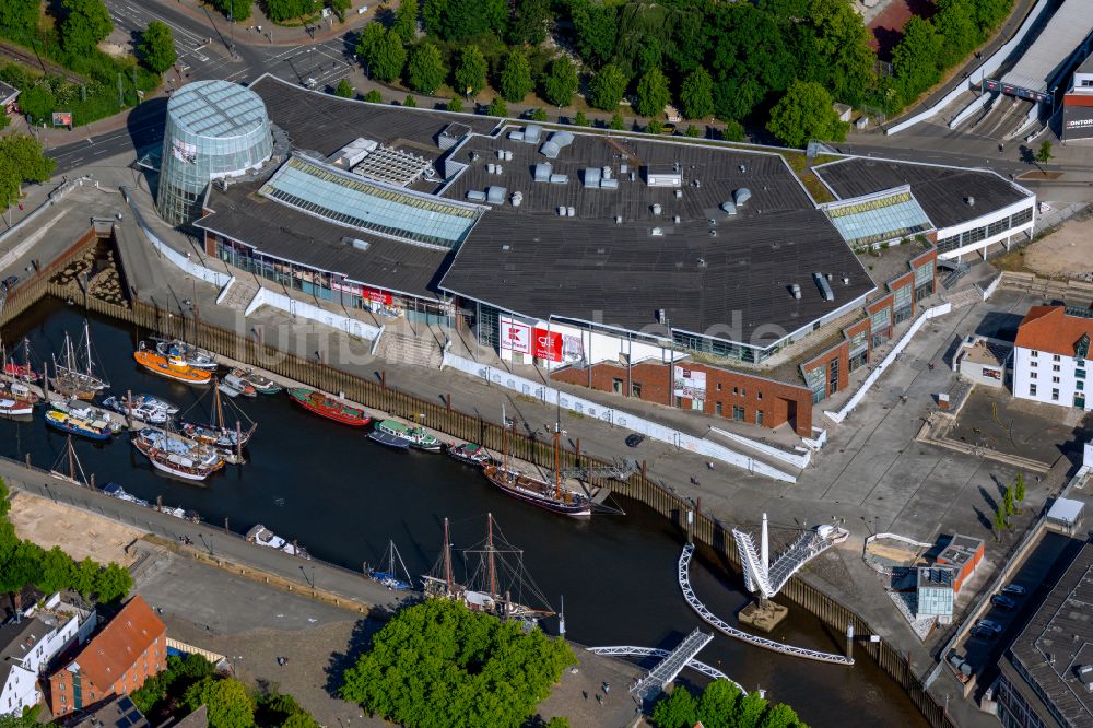 Luftbild Bremen - Einkaufzentrum Haven Hööft in Bremen, Deutschland