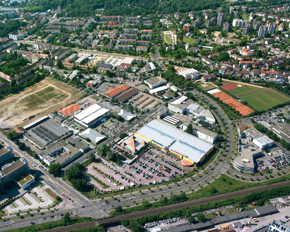 Karlsruhe aus der Vogelperspektive: Einkaufzentrum am Ostring in Karlsruhe im Bundesland Baden-Württemberg, Deutschland