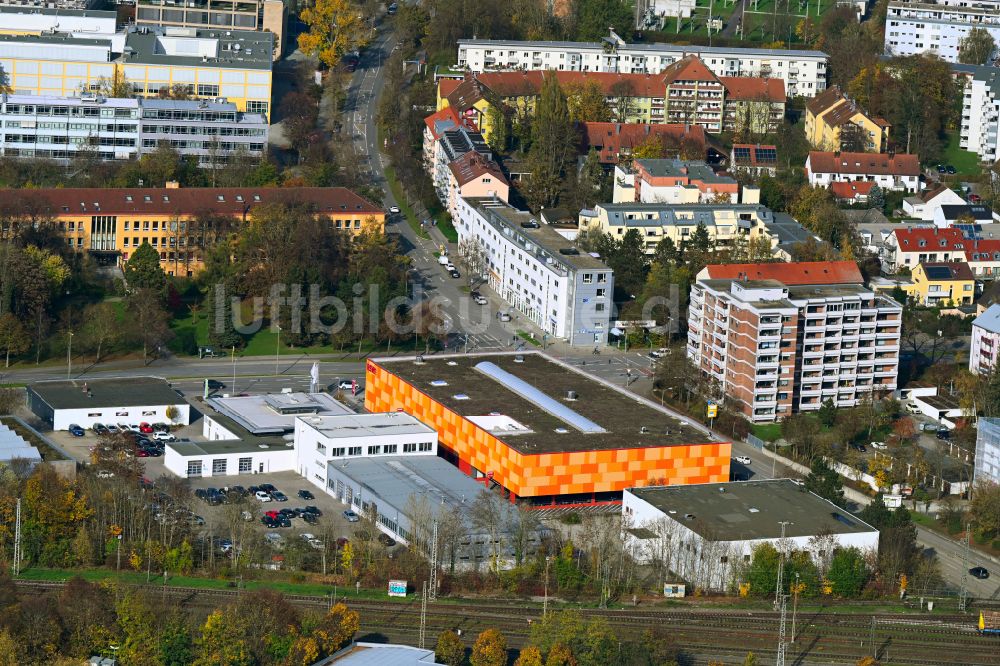 Luftaufnahme Regensburg - Einkaufzentrum REWE - Markt in Regensburg im Bundesland Bayern, Deutschland
