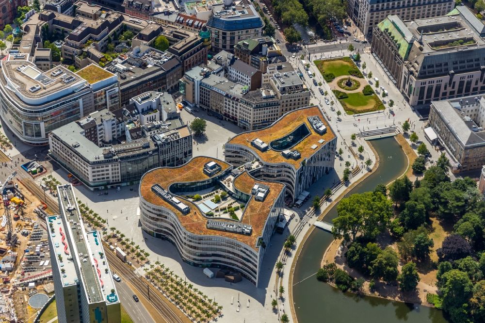 Luftbild Düsseldorf - Einzelhandels- und Büroimmobilie „ Kö- Bogen “ in Düsseldorf im Bundesland Nordrhein-Westfalen