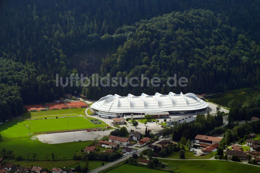 Luftaufnahme Inzell - Eishalle Max Aicher Arena in Inzell im Bundesland Bayern, Deutschland