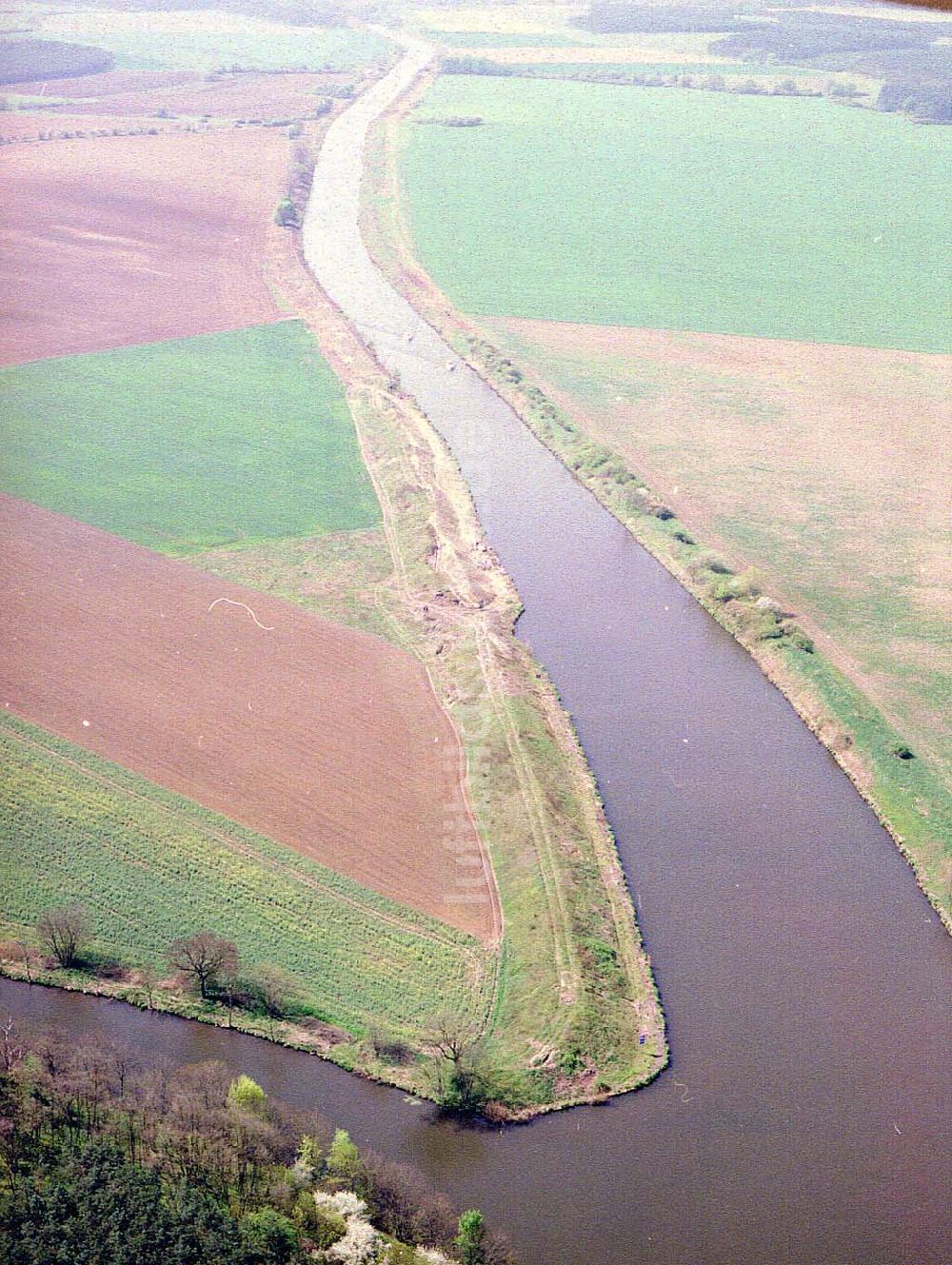 Bergzow von oben - Elbe - Havel - Kanal bei Bergzow