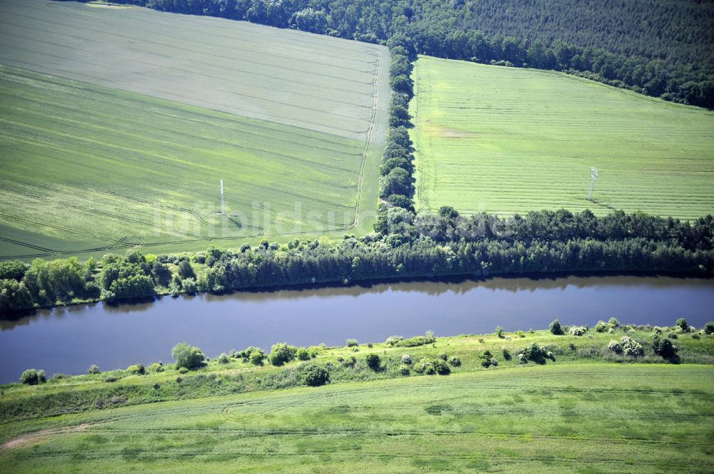 Luftaufnahme Genthin - Elbe-Havel-Kanal / Canal bei Genthin