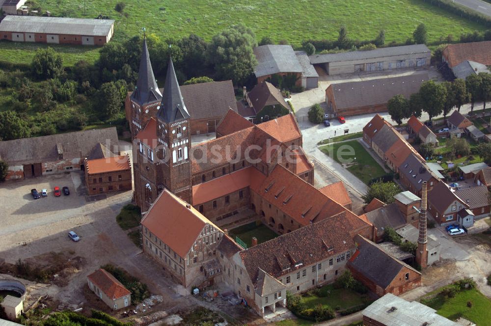 Luftbild Jerichow - ; eMail: nfo@stiftung-kloster-jerichow