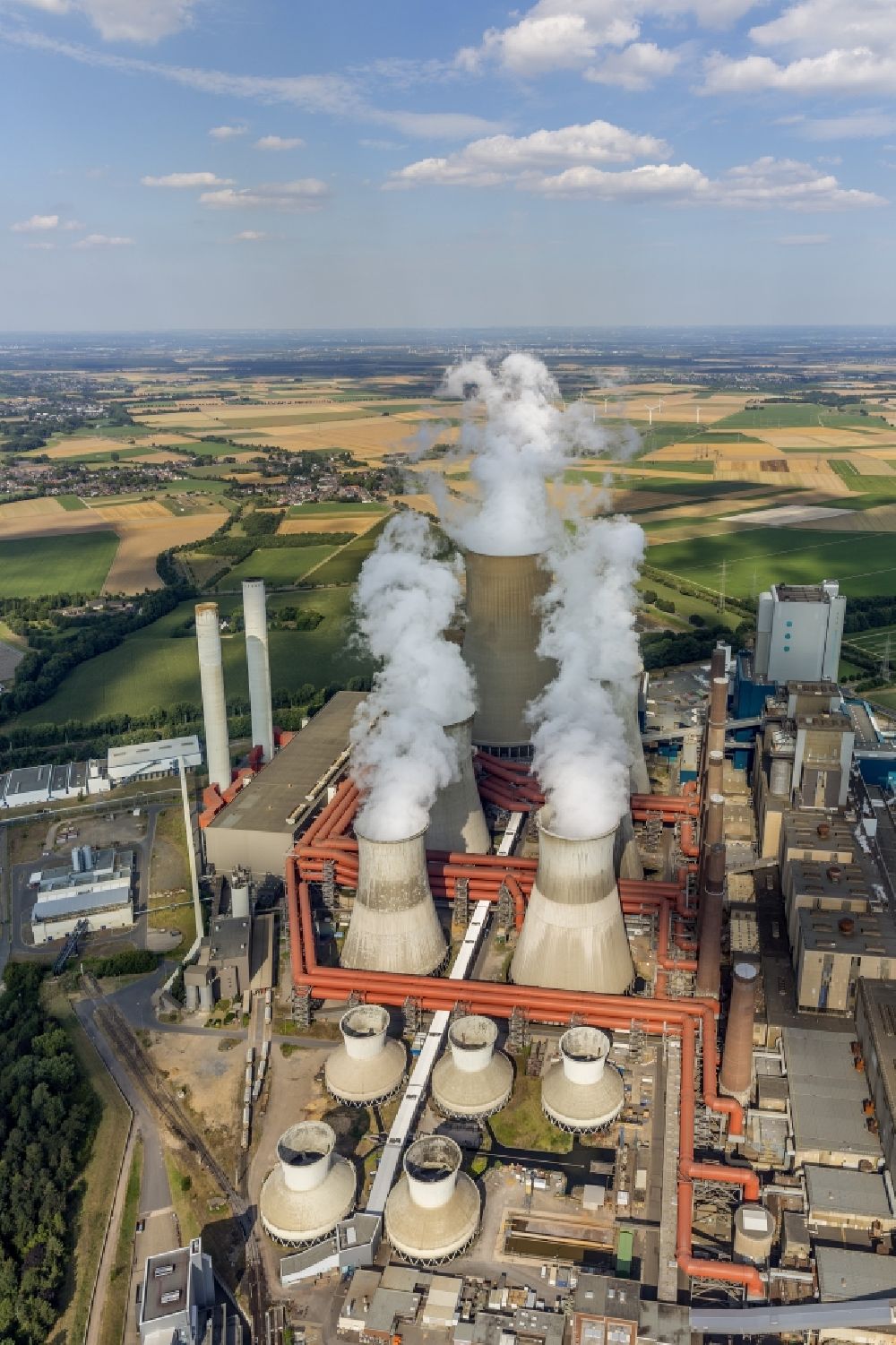 Luftbild Niederaußem - Ensemble der RWE Kohle- Kraftwerke bei Neurath und Niederaußem in Nordrhein-Westfalen