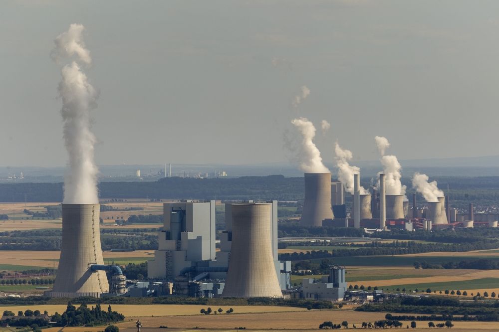 Luftbild NIEDERAUßEM - Ensemble der RWE Kohle- Kraftwerke bei Neurath und Niederaußem in Nordrhein-Westfalen