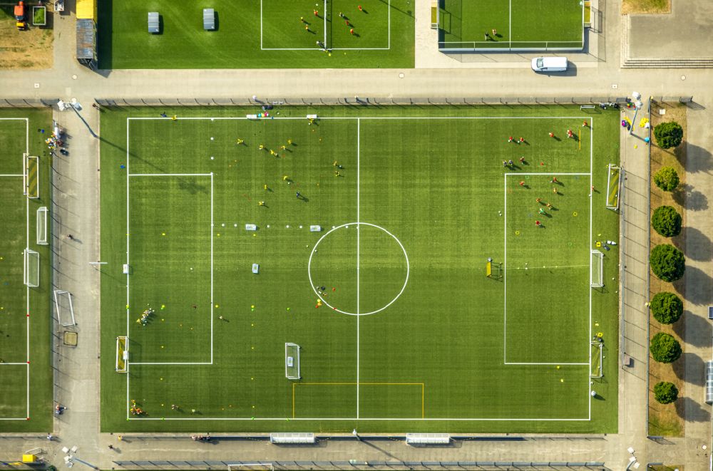 Luftbild Dortmund - Ensemble der Sportplatzanlagen des BVB Trainingszentrum in Dortmund im Bundesland Nordrhein-Westfalen, Deutschland