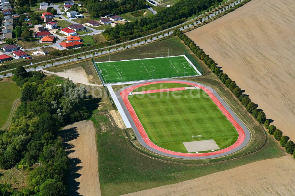 Klütz von oben - Ensemble der Sportplatzanlagen in Klütz im Bundesland Mecklenburg-Vorpommern, Deutschland
