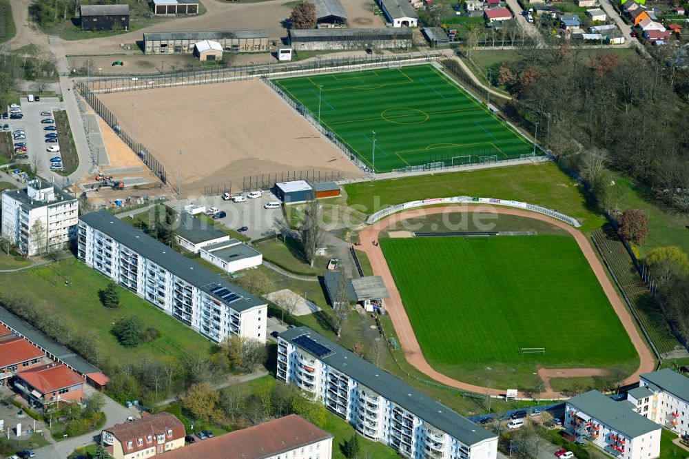 Schwedt/Oder von oben - Ensemble der Sportplatzanlagen des FC Schwedt 02 e.V. in Schwedt/Oder im Bundesland Brandenburg, Deutschland