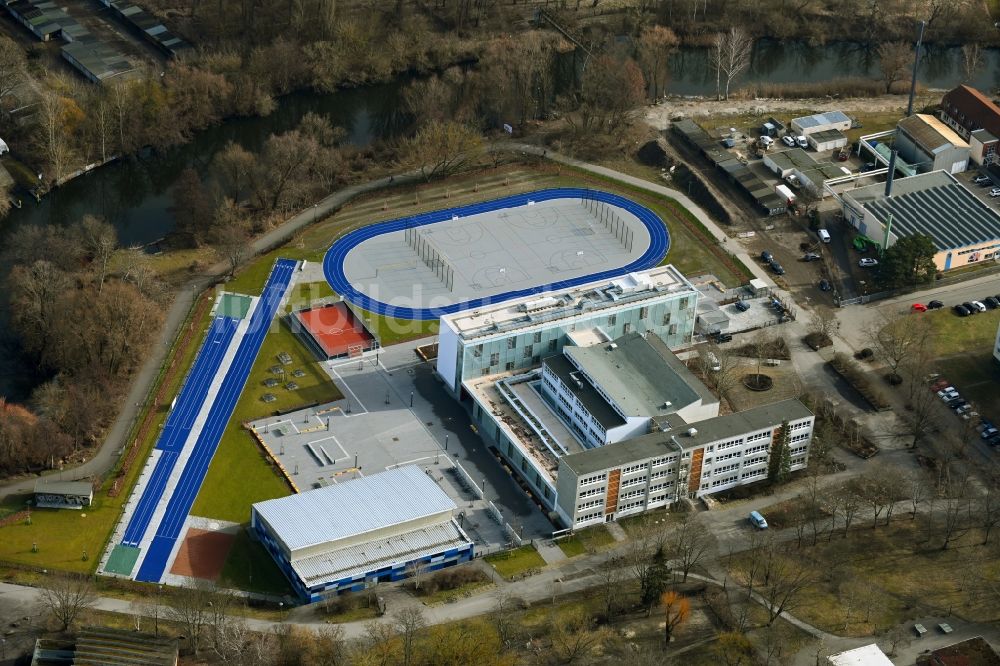 Luftbild Oranienburg - Ensemble der Sportplatzanlagen der Torhorstschule in Oranienburg im Bundesland Brandenburg, Deutschland