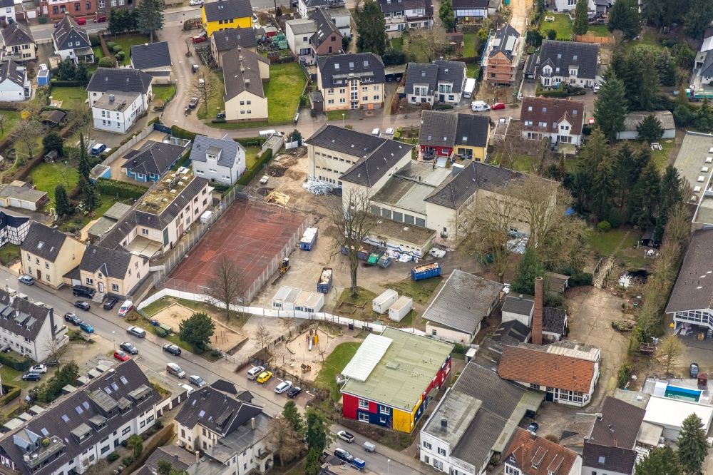 Luftbild Kettwig - Entkernung des Schul- Gebäude Schule an der Ruhr in Kettwig im Bundesland Nordrhein-Westfalen, Deutschland