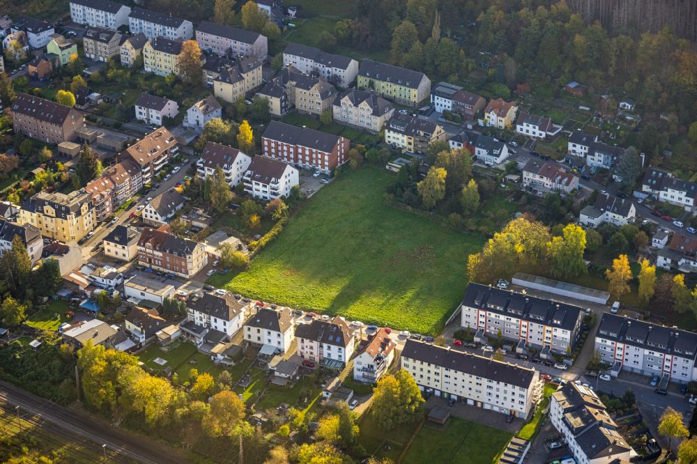 Luftaufnahme Hagen - Entwicklungsgebiet und Bauland- Brache im Wohngebiet Am Karweg in Hagen im Bundesland Nordrhein-Westfalen, Deutschland