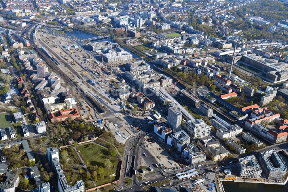 Luftbild Berlin - Entwicklungsgebiet der Europa City entlang der Heidestraße im Ortsteil Moabit in Berlin, Deutschland