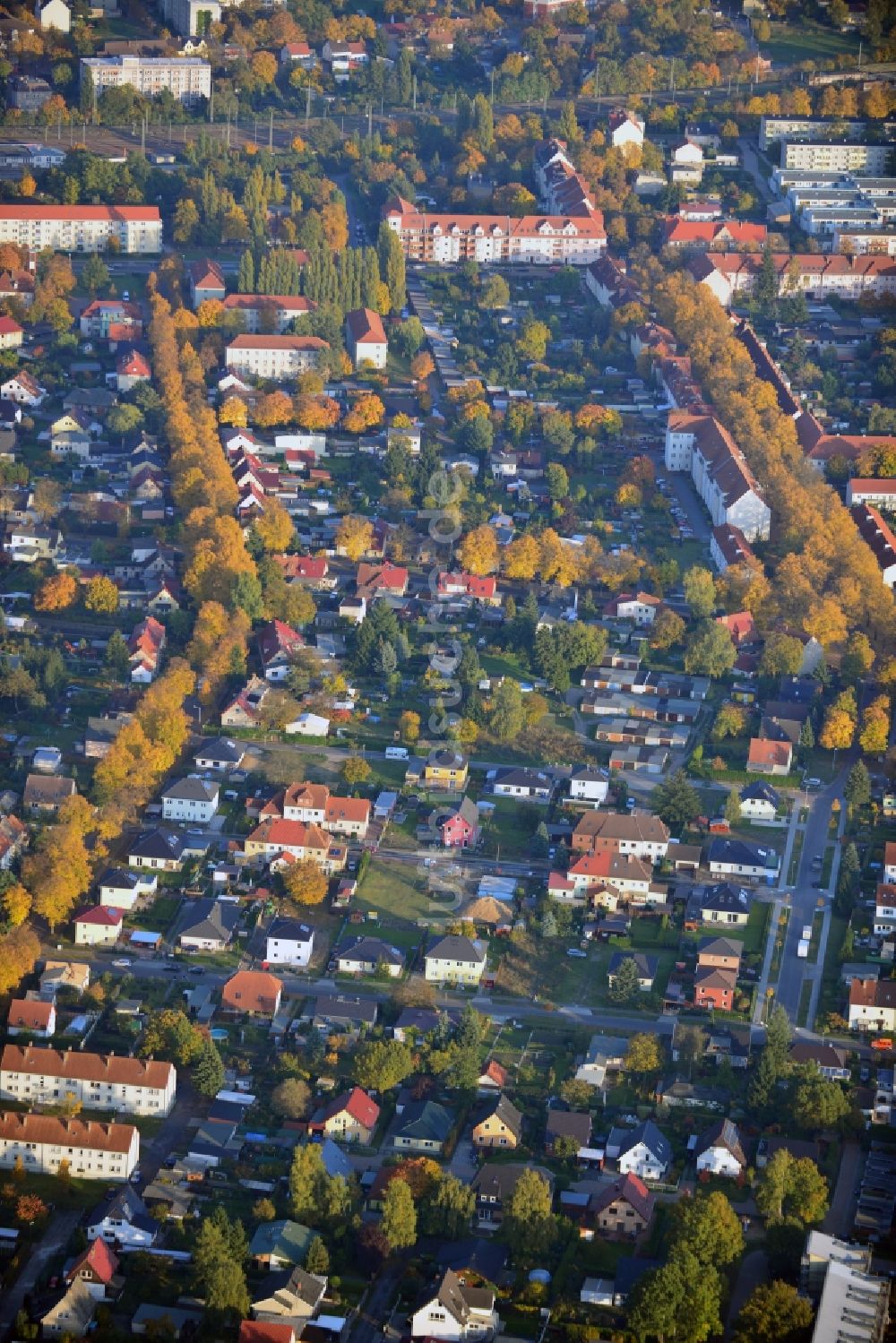 Luftbild Hennigsdorf - Entwicklungsgebiet Heideweg, Kiefernstraße, Brandenburgische Straße in Hennigsdorf im Bundesland Brandenburg