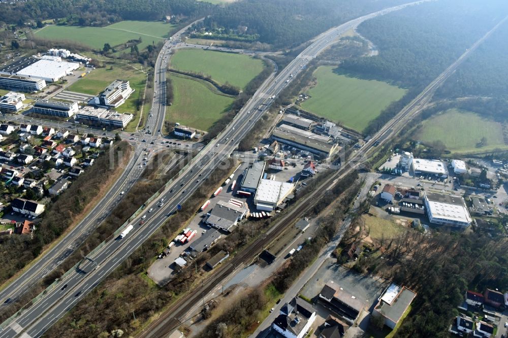 Darmstadt von oben - Entwicklungsgebiet der Industriebrache Pfungstädter Straße an den Wiesen am Flußverlauf der Modau entlang der Autobahn BAB A5 und der Bundesstraße B462 in Darmstadt im Bundesland Hessen
