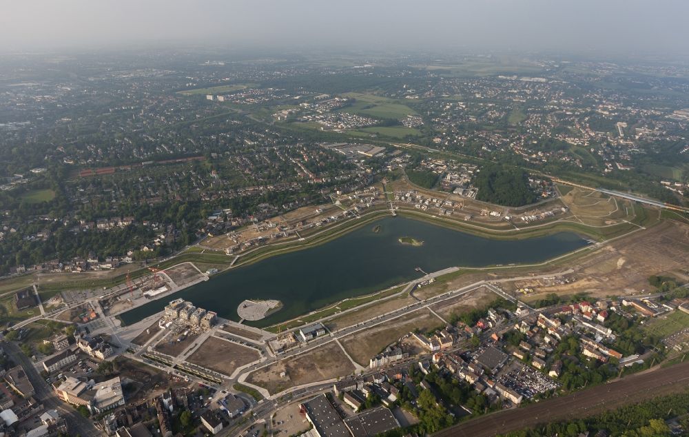 Dortmund aus der Vogelperspektive: Entwicklungsgebiet Phoenix-See in Dortmund - Hörde auf ehemaliger Industriebrache