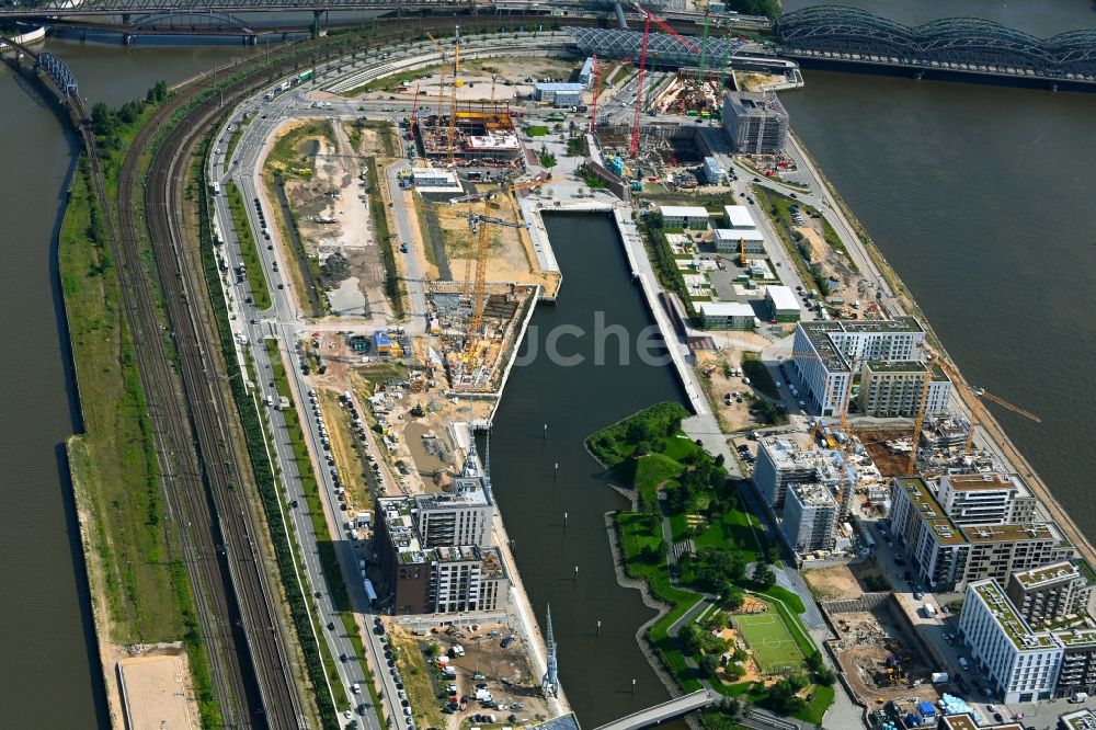 Luftbild Hamburg - Entwicklungsgebiet der Wohngebiets- und Gewerbeflächen entlang der Baakenallee und Versmannstraße am Baakenhafen in Hamburg, Deutschland