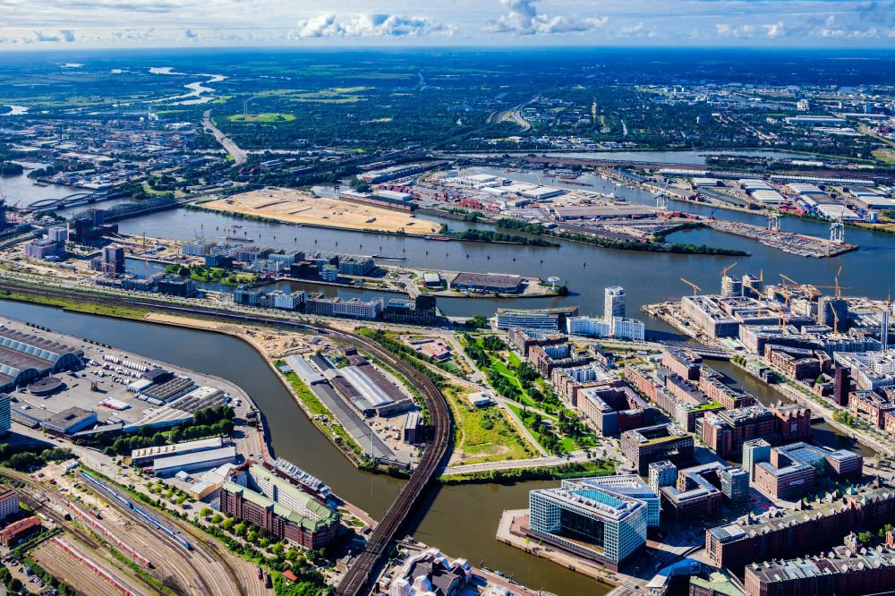 Luftbild Hamburg - Entwicklungsgebiet der Wohngebiets- und Gewerbeflächen des Oberhafenquartiers an der Stockmeyerstraße im Ortsteil HafenCity in Hamburg, Deutschland