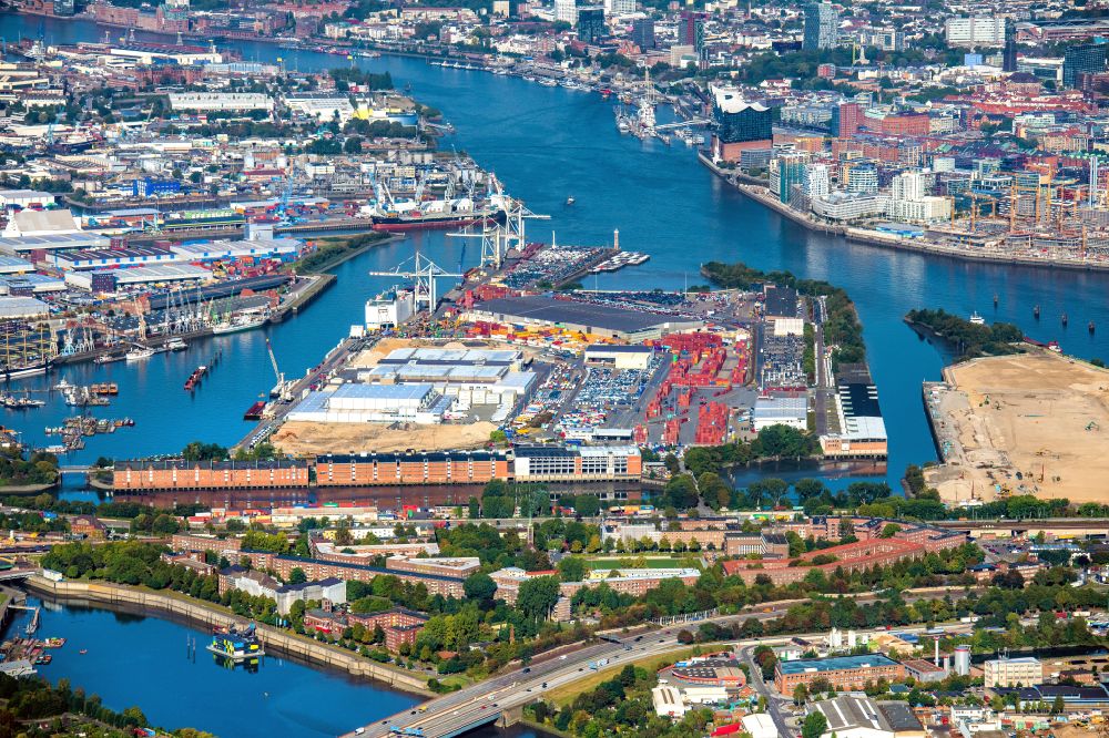 Luftaufnahme Hamburg - Erdarbeiten auf dem Gelände der ehemaligen Logistikzentrum- Ruine Übersee - Zentrum am Schuhmacherwerder - Moldauhafen in Hamburg, Deutschland