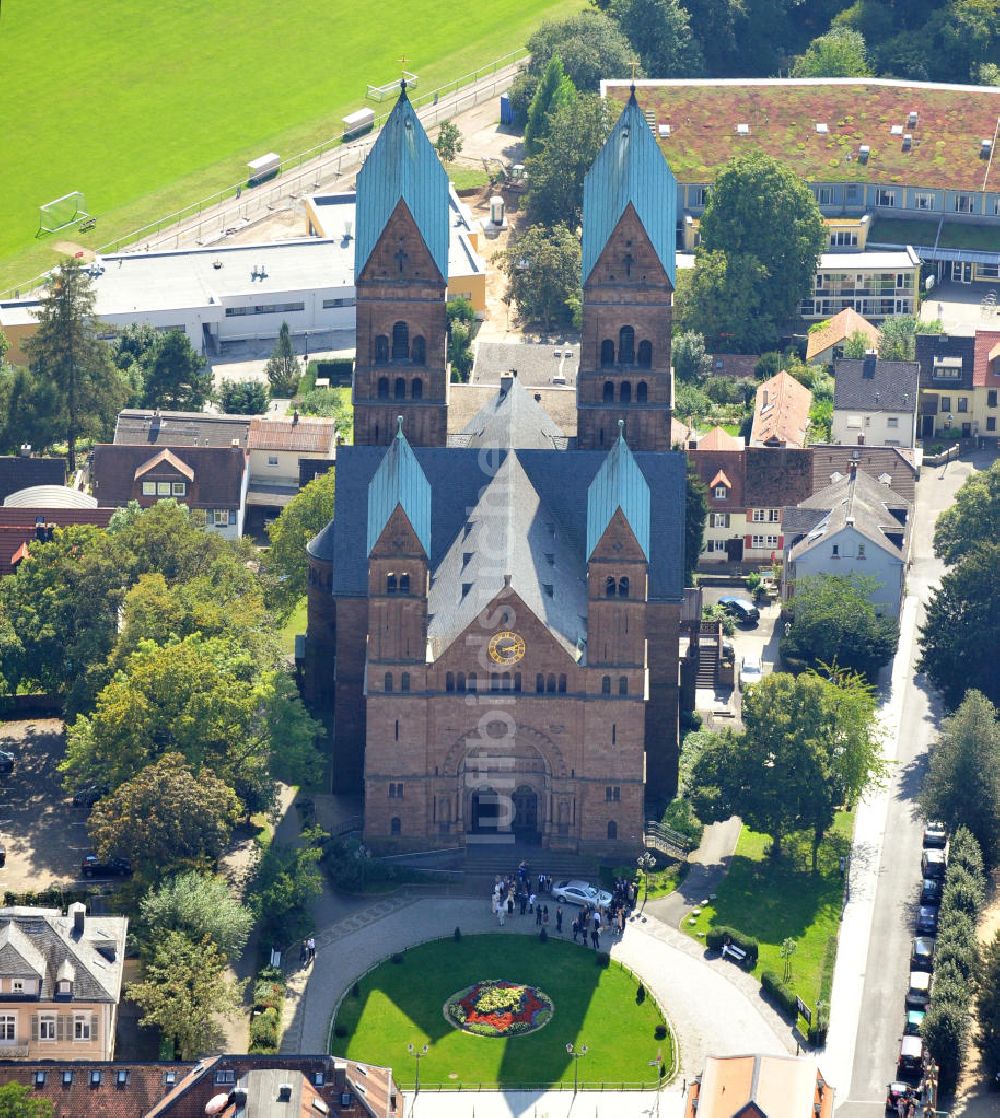 Luftaufnahme Bad Homburg - Erlöserkirche in Bad Homburg in Hessen
