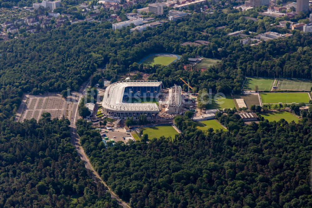Karlsruhe von oben - Erweiterung des Sportstätten-Gelände der Arena des Stadion Wildparkstadion am Adenauerring in Karlsruhe im Bundesland Baden-Württemberg, Deutschland