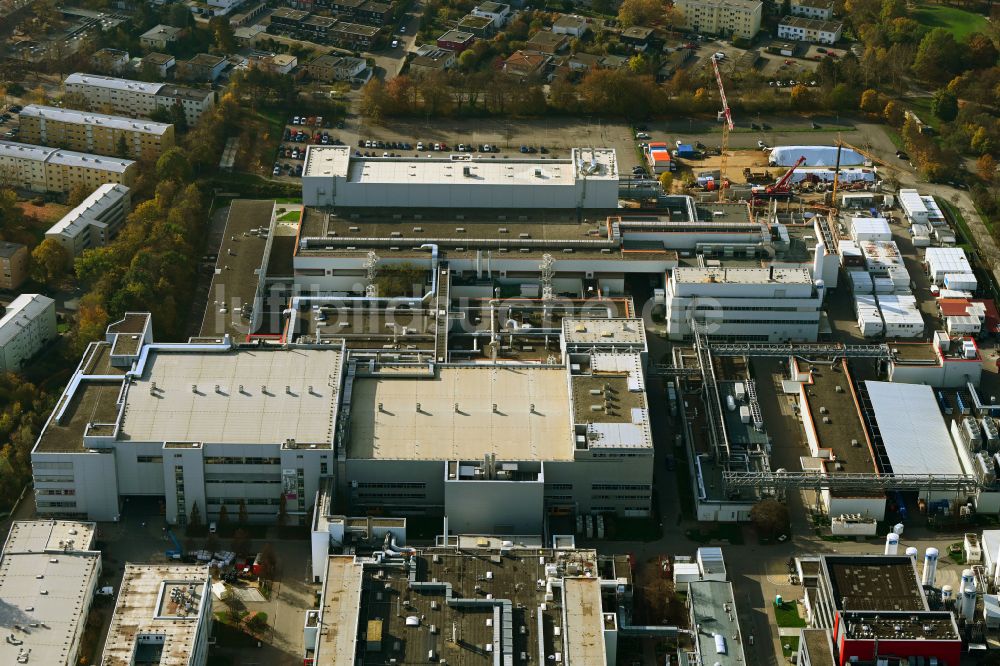 Luftbild Regensburg - Erweiterung Werksgelände der Infineon Technologies AG in Regensburg im Bundesland Bayern, Deutschland