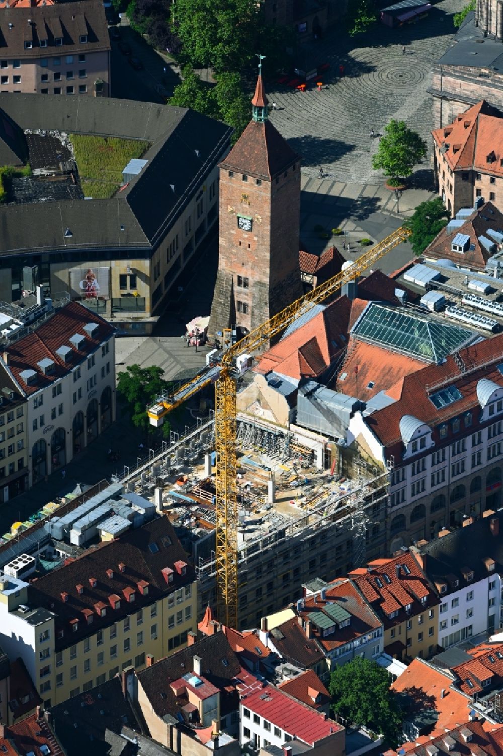 Luftbild Nürnberg - Erweiterungs- Baustelle am Gebäudekomplex des Einkaufszentrum der Wöhrl AG in Nürnberg im Bundesland Bayern, Deutschland