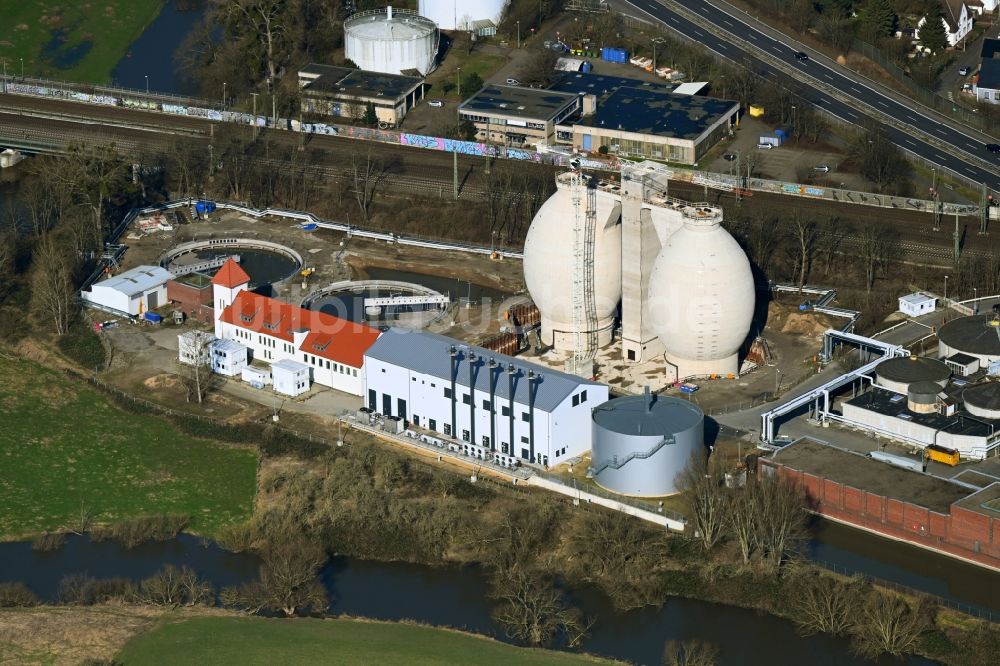 Hannover von oben - Erweiterungs Baustelle Klärwerk Herrenhausen in Hannover im Bundesland Niedersachsen, Deutschland