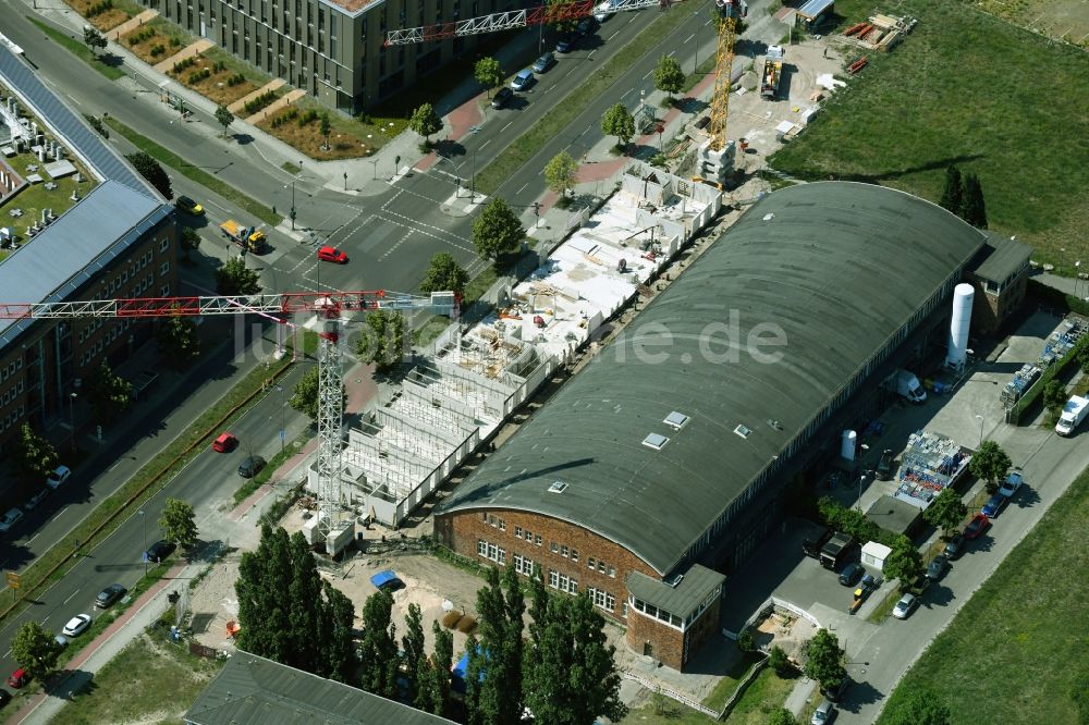 Berlin von oben - Erweiterungs - Neubau - Baustelle auf dem Firmengelände der AirLiquide im Stadtteil Adlershof in Berlin, Deutschland