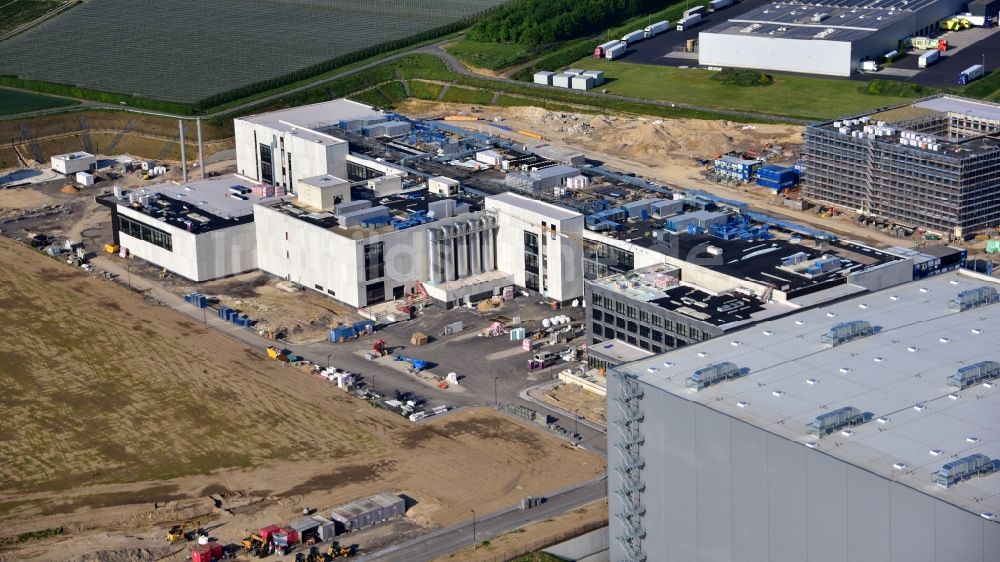 Luftaufnahme Grafschaft - Erweiterungs - Neubau - Baustelle auf dem Werksgelände der Haribo GmbH in Grafschaft im Bundesland Rheinland-Pfalz, Deutschland