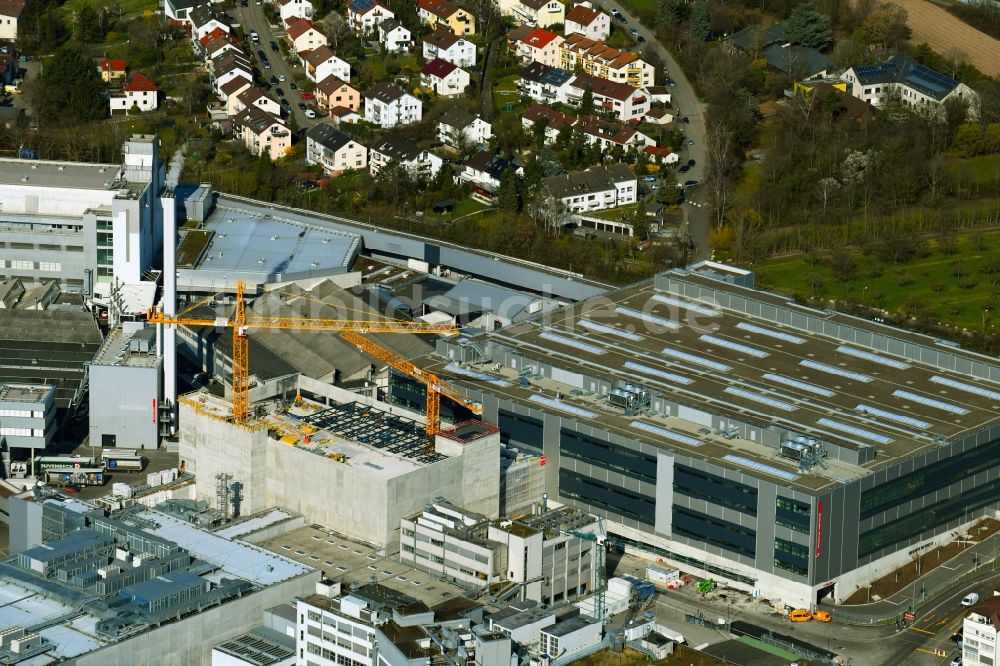 Stuttgart von oben - Erweiterungs - Neubau - Baustelle auf dem Werksgelände des Porschewerkes im Ortsteil Zuffenhausen-Schützenbühl in Stuttgart im Bundesland Baden-Württemberg, Deutschland