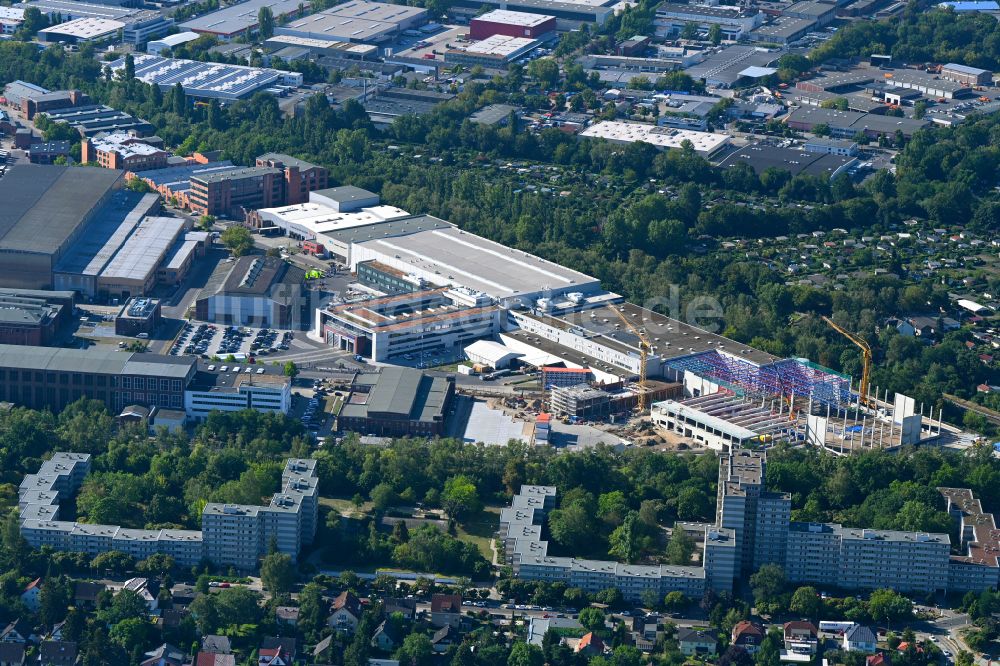 Luftbild Berlin - Erweiterungs - Neubau - Baustelle auf dem Werksgelände der Stadler Deutschland GmbH in Berlin, Deutschland