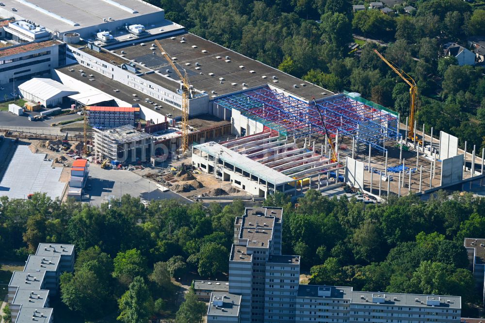 Berlin von oben - Erweiterungs - Neubau - Baustelle auf dem Werksgelände der Stadler Deutschland GmbH in Berlin, Deutschland