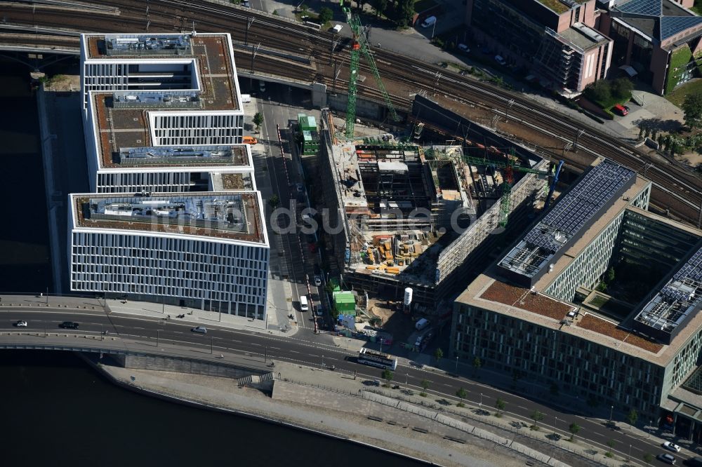 Luftbild Berlin - Erweiterungs- Neubau des Bundesministerium für Bildung und Forschung im Bezirk Mitte in Berlin