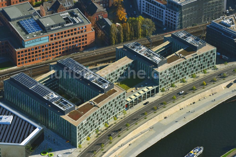Luftaufnahme Berlin - Erweiterungs- Neubau des Bundesministerium für Bildung und Forschung im Bezirk Mitte in Berlin