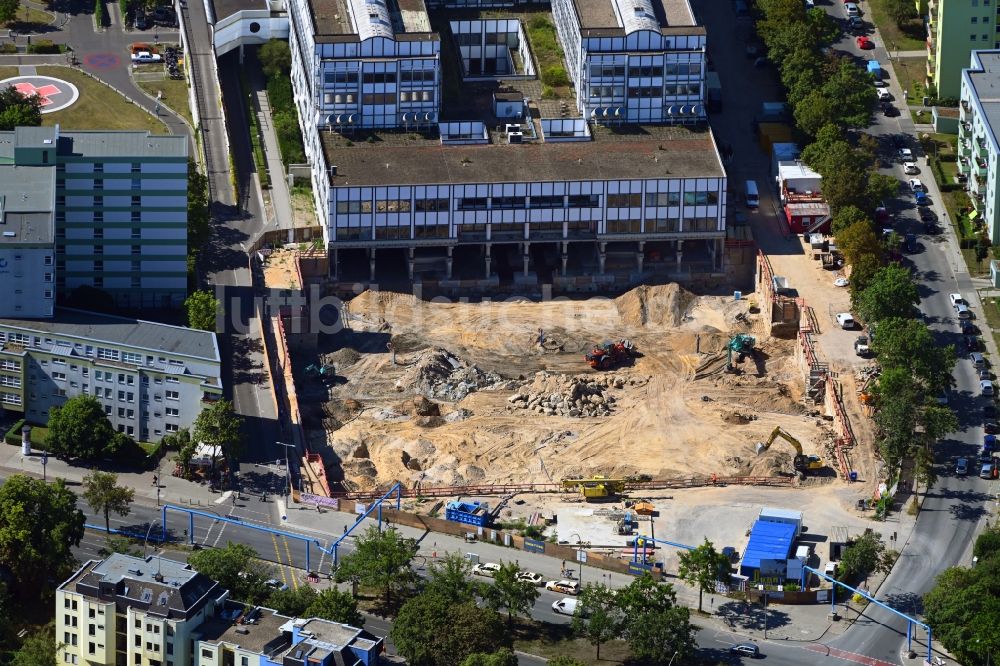 Luftaufnahme Berlin - Erweiterungs- Neubau auf dem Klinikgelände des Krankenhauses Vivantes Klinikum Neukölln in Berlin, Deutschland